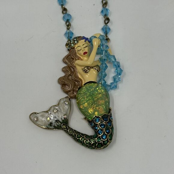 Betsey Johnson Into The Blue Sea Jeweled Crystal Blonde Mermaid Necklace RARE - Picture 1 of 5